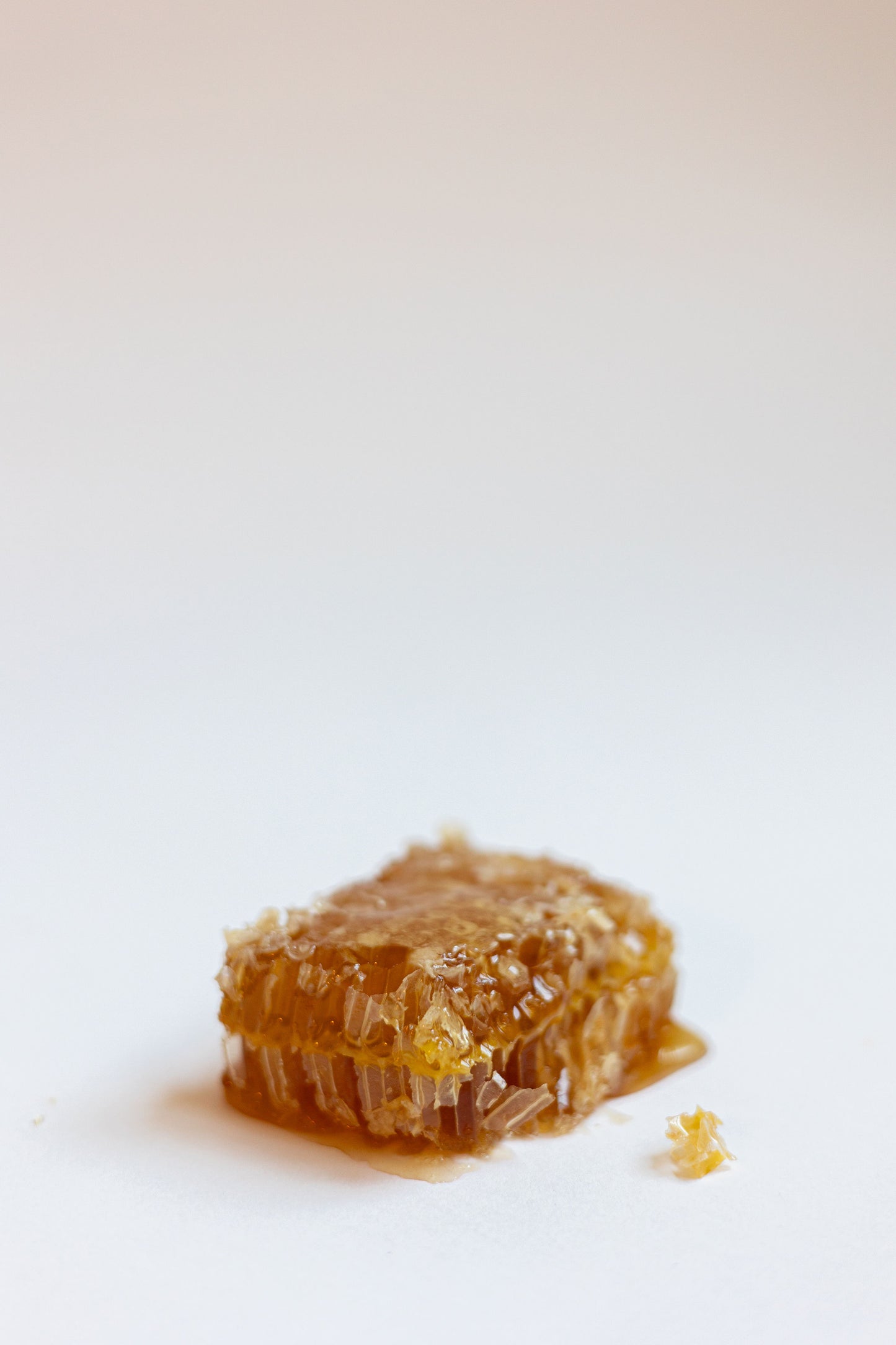 Manuka Milk Beeswax Candle